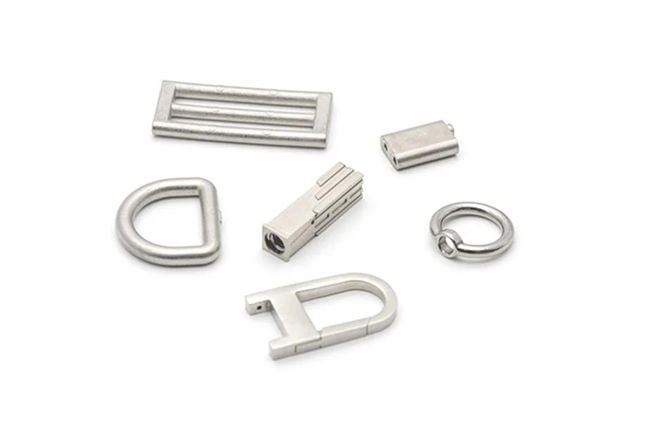 LUGGAGE-ACCESSORIES-&-JEWELRIES04