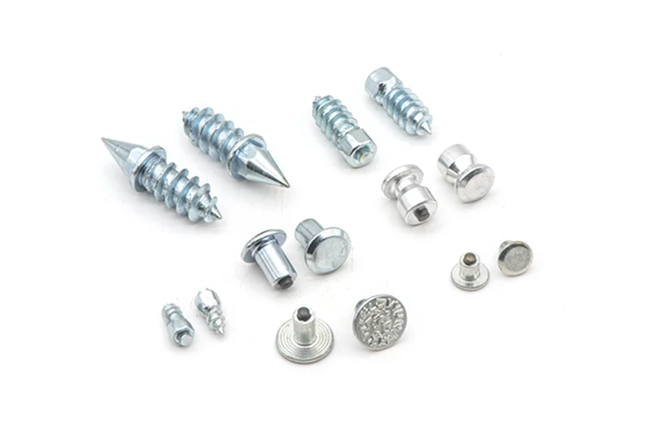 TUNGSTEN-CARBIDE-STUDS03